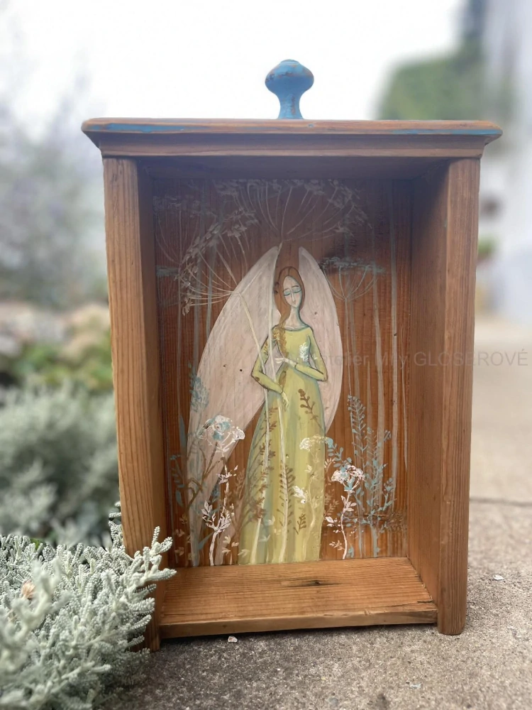 Šuplíček poličkou "Anýzová" PRODÁNO