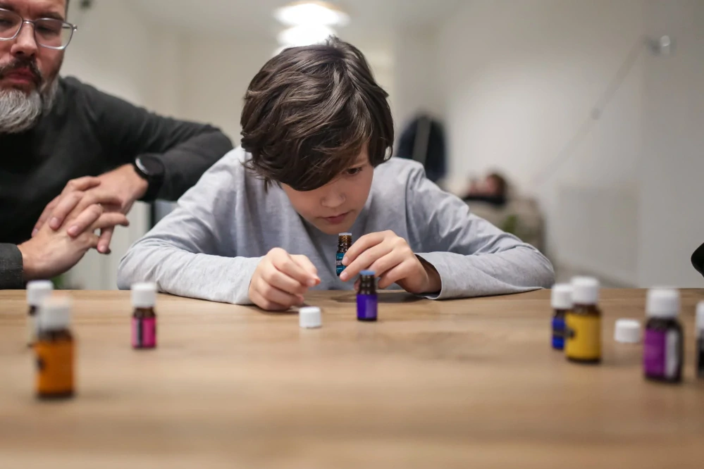 Workshop VYTVÁŘENÍ OSOBNÍHO PARFÉMU - PROBĚHLO